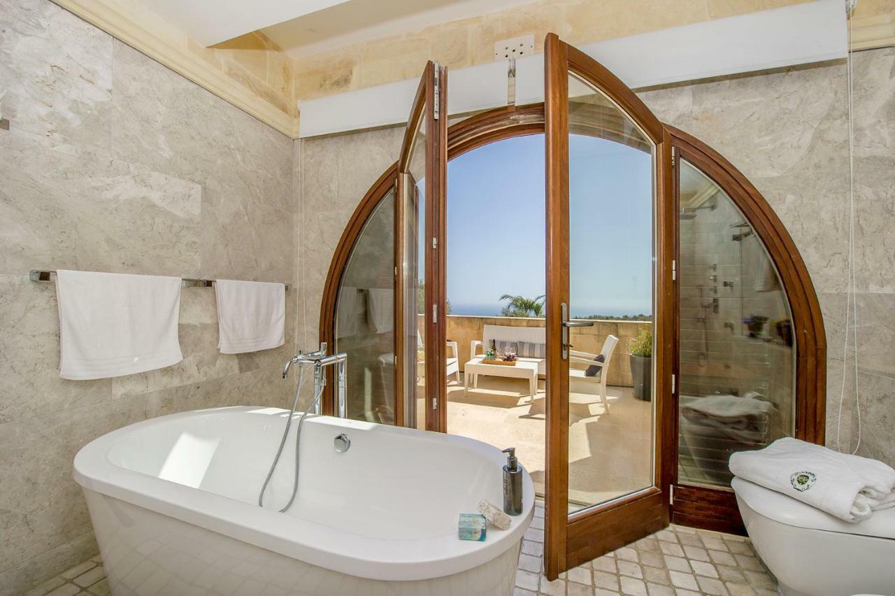 The Almonds Luxury Villa San Lawrenz Exterior foto